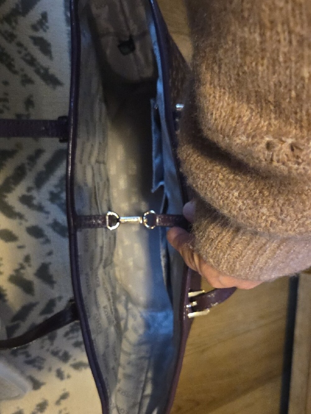 Michael Kors Deep Plum MK Signature Tote - Picture 8 of 11
